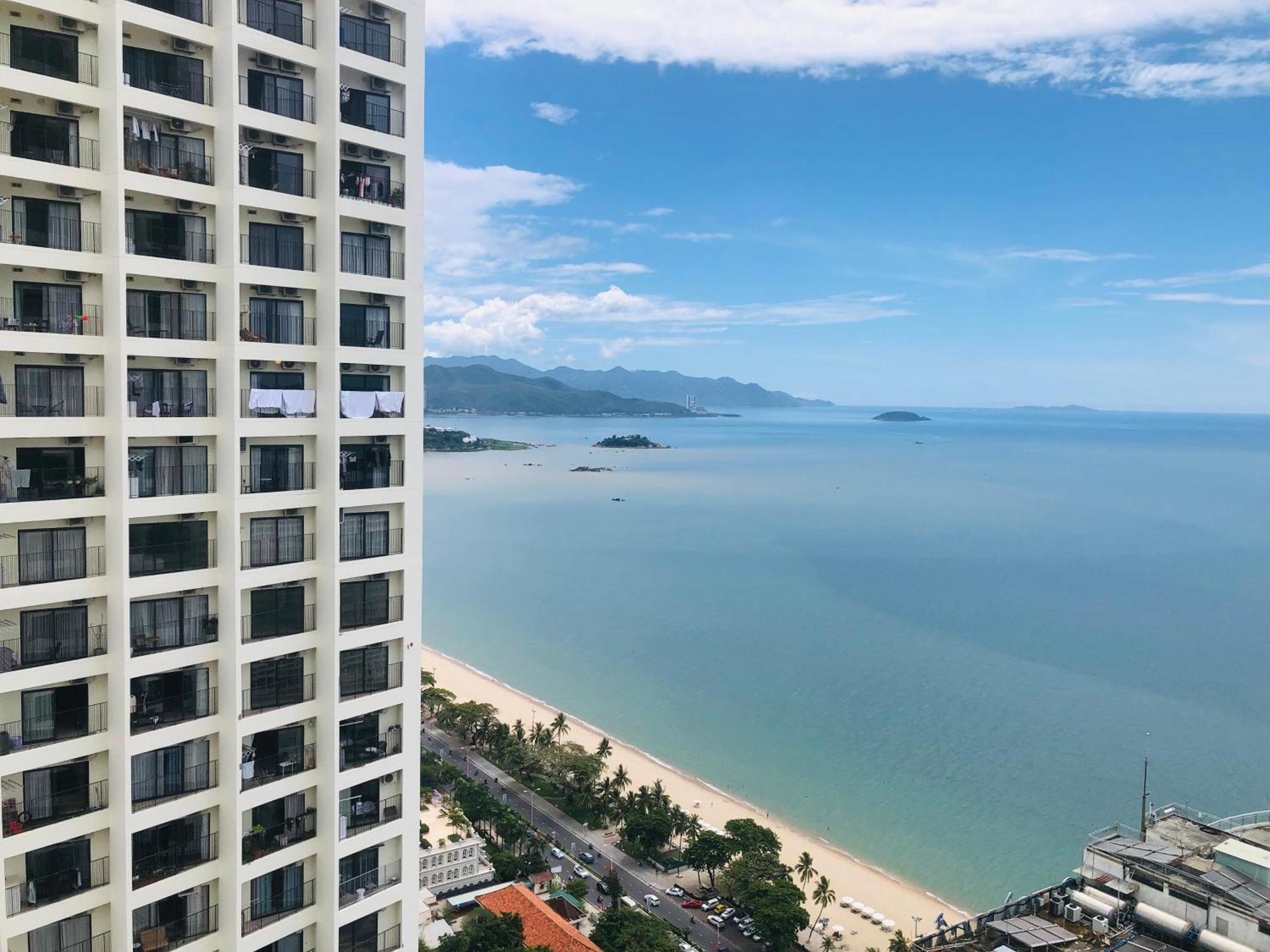 Can Ho Gold Coast O Nha Trang View Bien - Vivastay Bagian luar foto